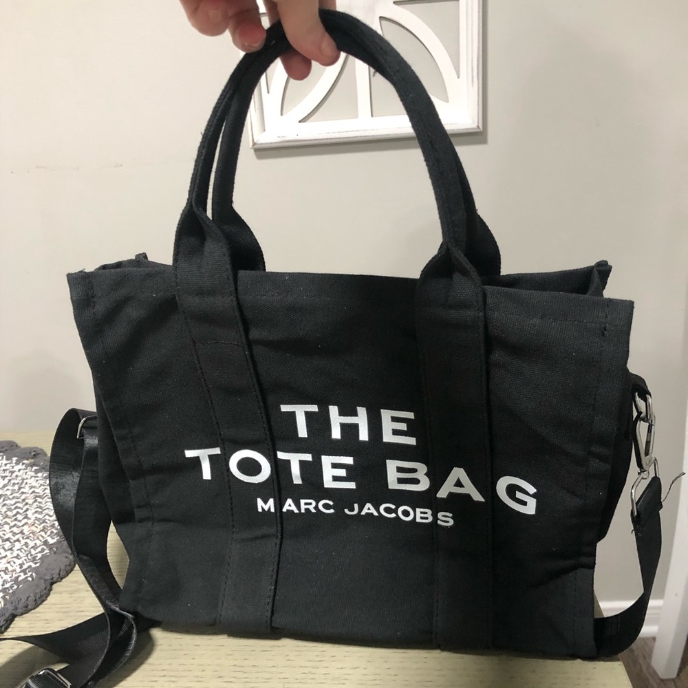 Marc Jacobs The Tote Bag